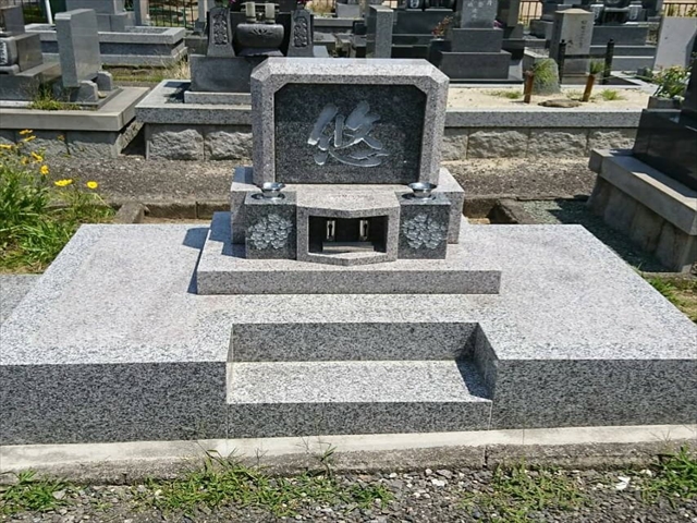 お客様の墓石の写真